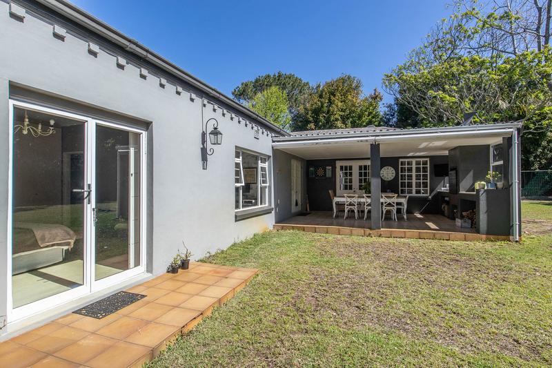 4 Bedroom Property for Sale in Constantia Western Cape